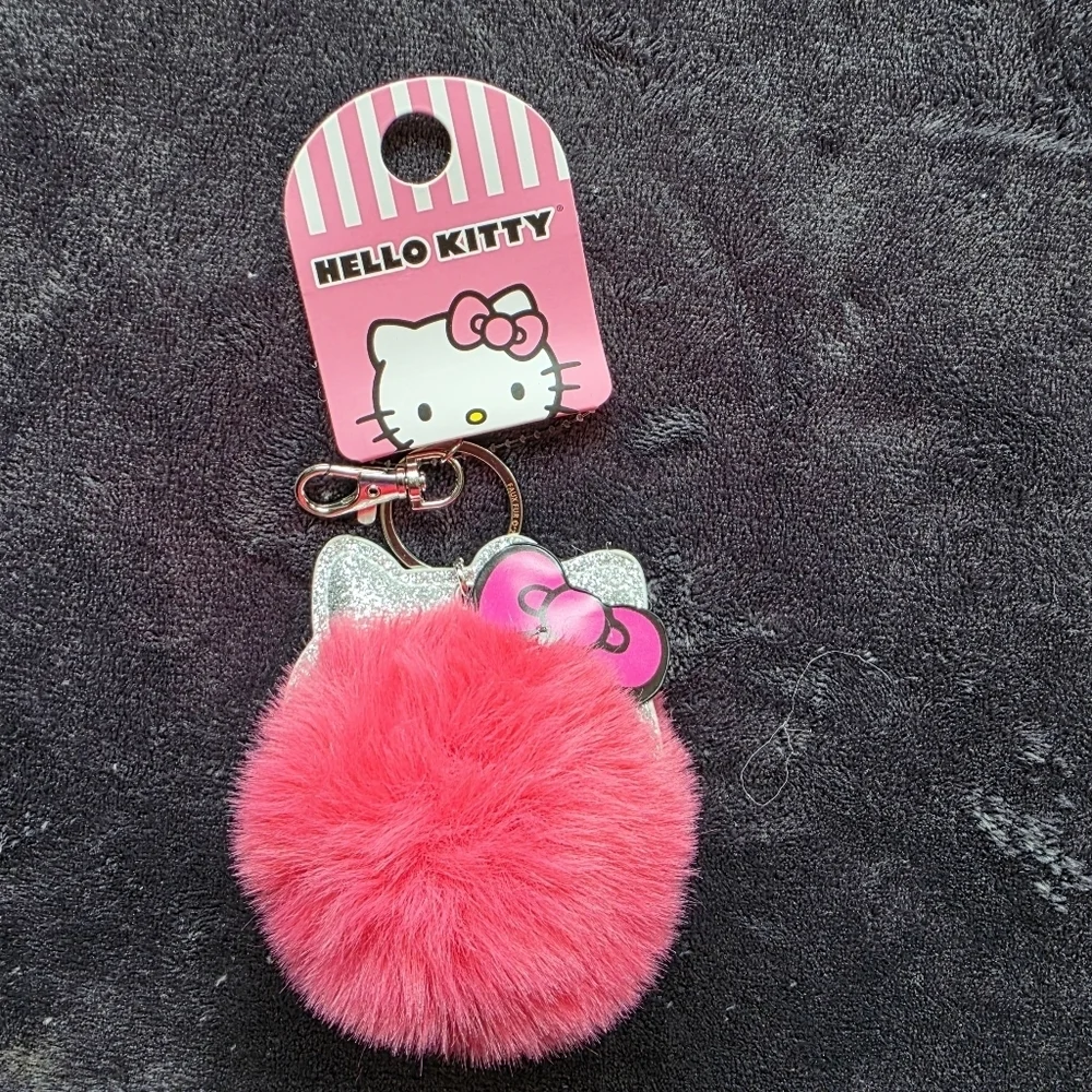 New Sanrio Hello Kitty and Friends Girl's Pink Pom Pom Keychain Hello Kitty cat